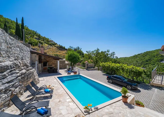 Vila Stone House Kuna