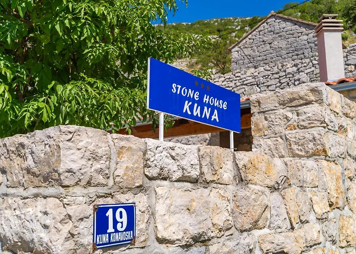 Stone House Kuna