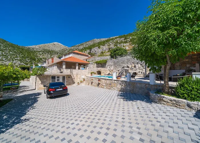 Stone House Kuna Vila *