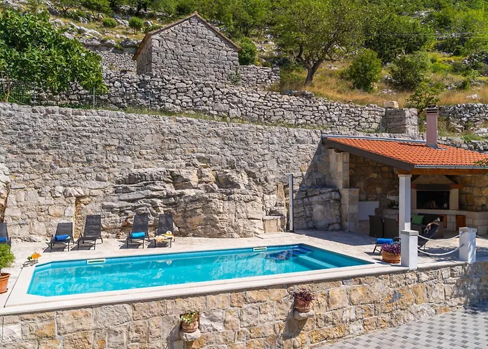 Stone House Kuna Vila *