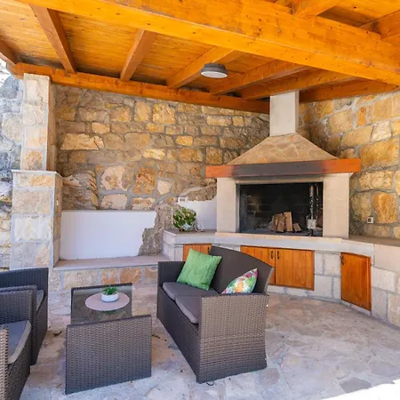 Stone House Kuna