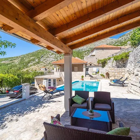 Stone House Kuna